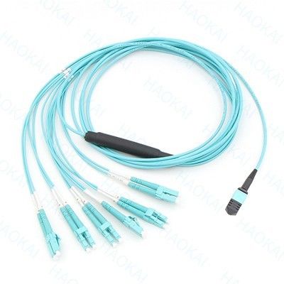 12core OM4 MPO Fan Out Optical Patch Cord LC كابلات التصحيح الضوئي بالألياف