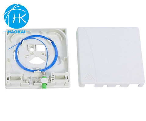 حائط نصب ميني FTTH عبارة عن صندوق إنهاء الألياف الضوئية SM PTO ATB صندوق مع ذيل الخنزير